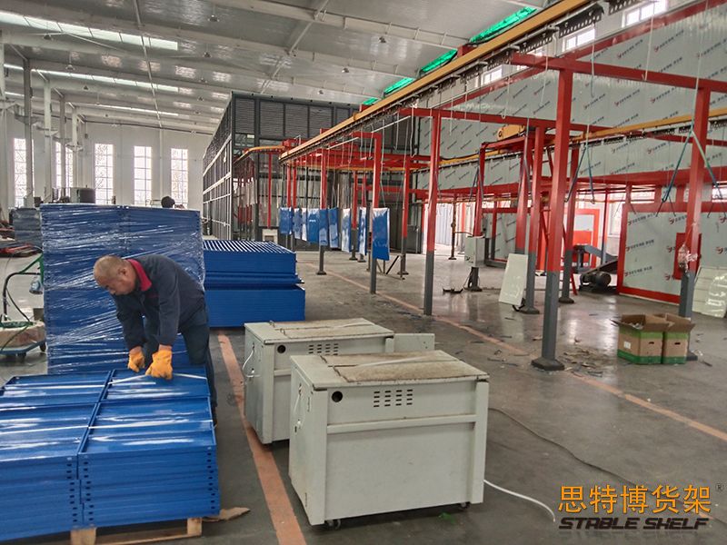 自動(dòng)化噴塑設(shè)備3