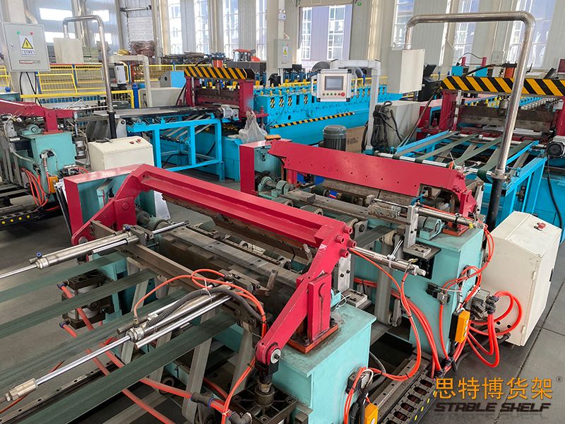 軋機(jī)設(shè)備2